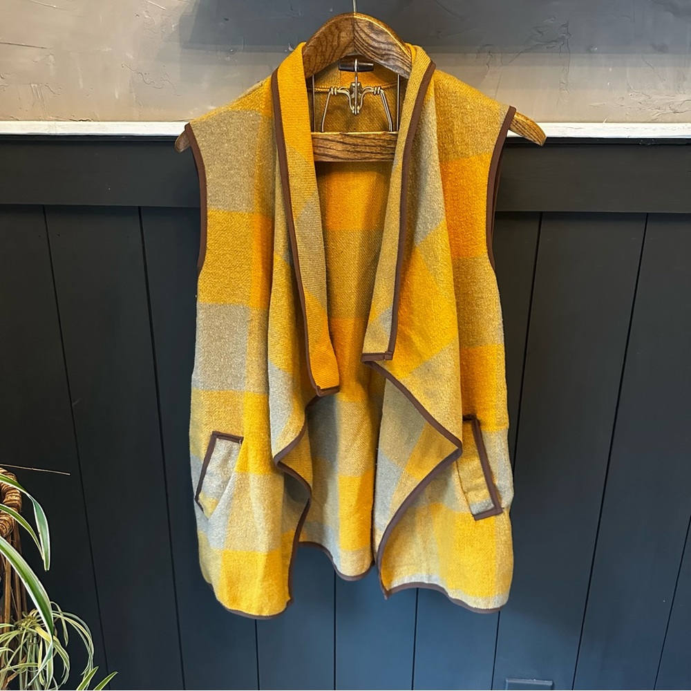 Yellow Gray Plaid Women's Open Vest with Pockets size XL